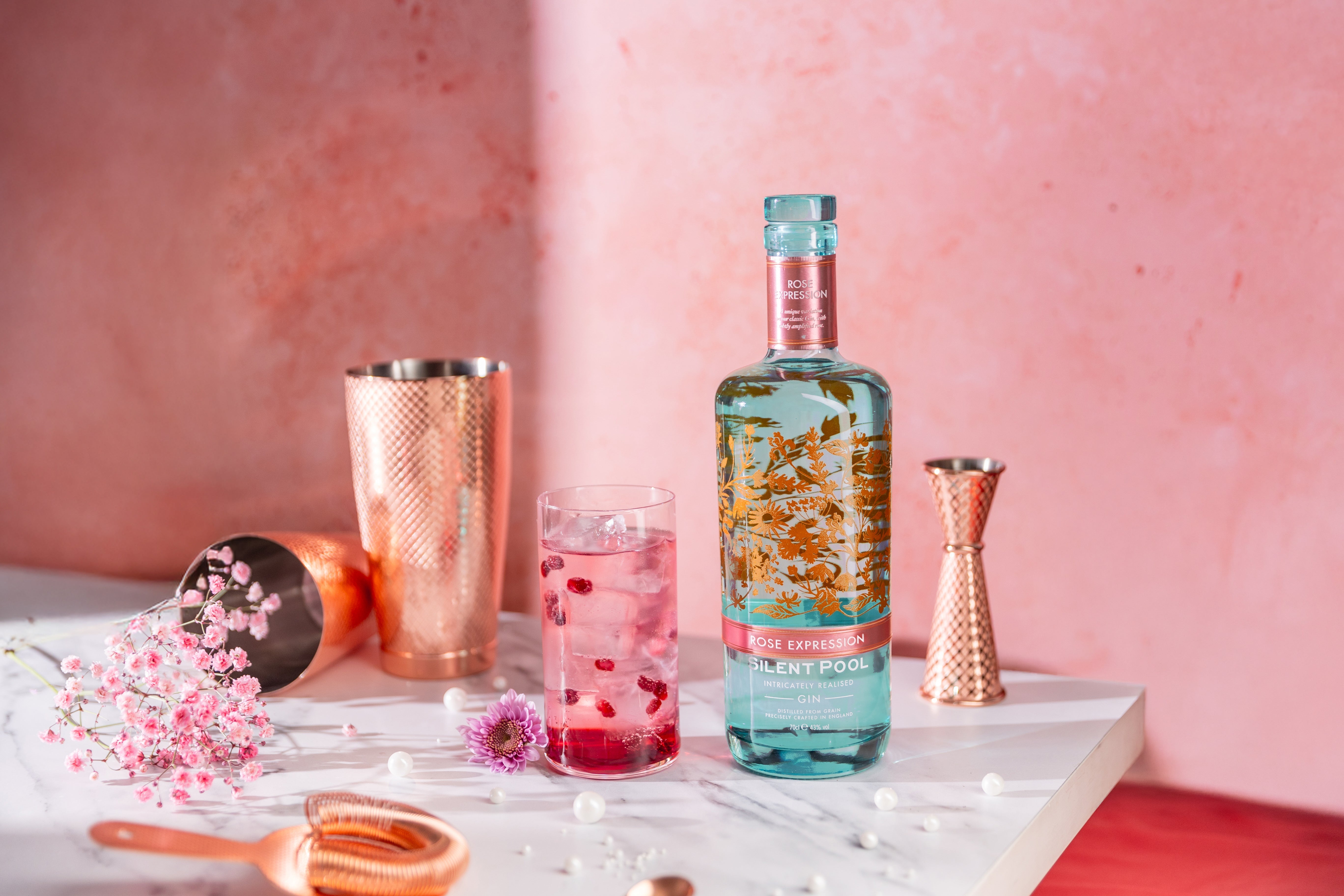 その他 Silent Pool Rose Expression 700ml 43% Amazon.co.jp: サイレントプール ジン ローズエクスプレッション